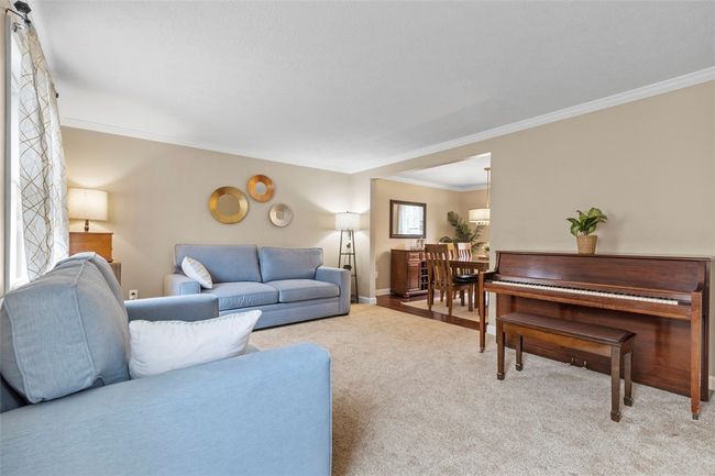 109 Halsey Ct, House other with 4 bedrooms, 3 bathrooms and 2 parking in Mt. Lebanon PA | Image 9