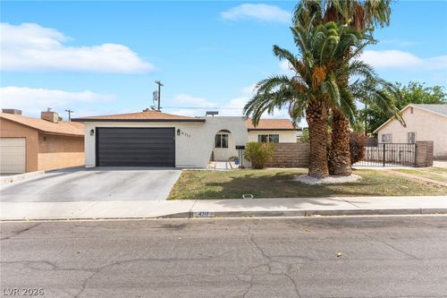 4717 Cinderella Ln, Las Vegas, NV, 89102-5726 | Card Image