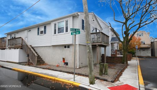 25 Beach Blvd, Highlands, NJ, 07732-1429 | Card Image