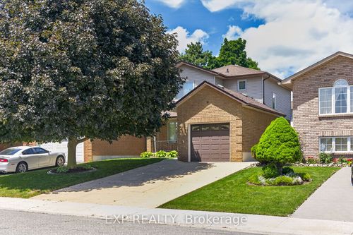 45 Ossington Drive, Hamilton, ON, L8W3S4 | Card Image