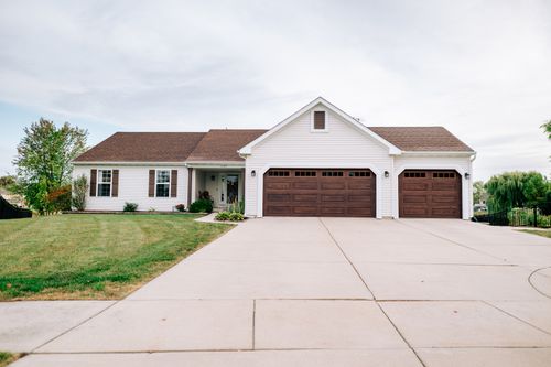 1307 Fairlee Ct, Sandwich, IL, 60548-3442 | Card Image