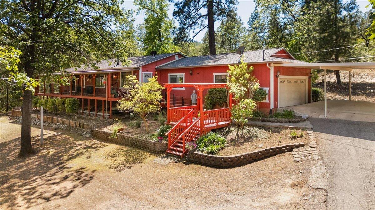 Residential in Shasta Lake 3