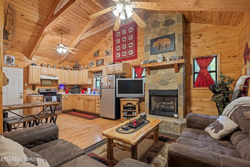 951 Emilyville Way, Cosby, TN, 37722 | Card Image