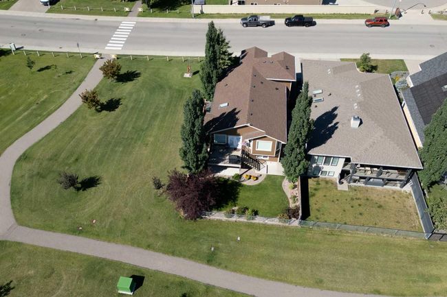 29 Sixmile Road S, House other with 5 bedrooms, 3 bathrooms and 4 parking in Lethbridge AB | Image 36