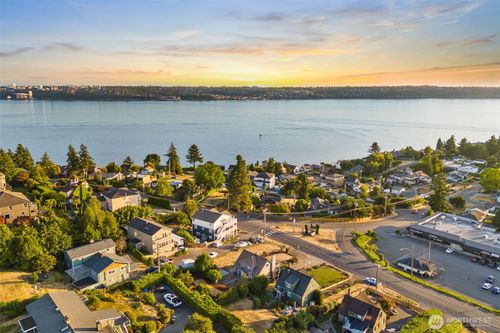 6607 E Side Dr Ne, Tacoma, WA, 98422-1111 | Card Image