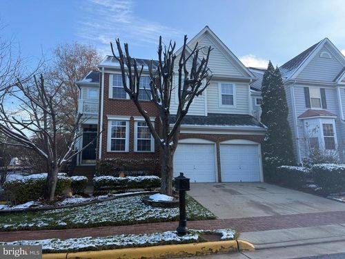 8921 Mayhew Ct, LORTON, VA, 22079-4722 | Card Image