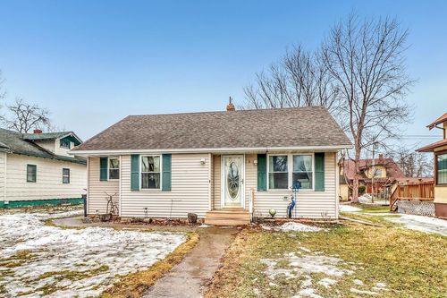 209 5th St Se, Barnesville, MN, 56514-3633 | Card Image
