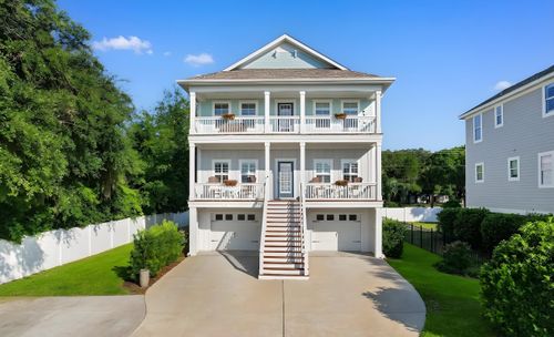 9 Windy Ln, Pawleys Island, SC, 29585-6117 | Card Image