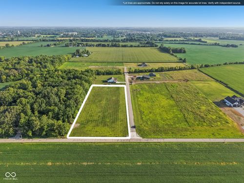 9120 Manship Ln, Fortville, IN, 46040-9814 | Card Image