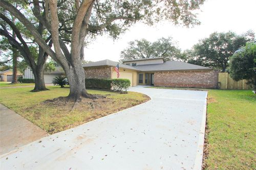 2731 Colony Dr, Sugar Land, TX, 77479-1425 | Card Image