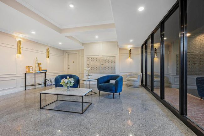 View of lobby | Image 11