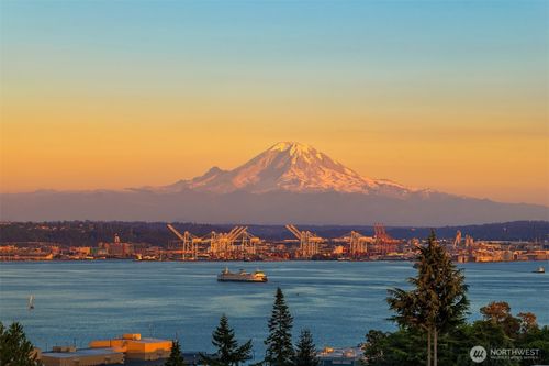 2630 W Lynn St, Seattle, WA, 98199-3523 | Card Image