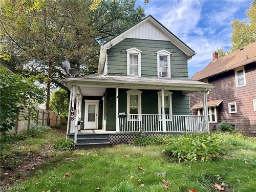196 Jewett St, Akron, OH, 44305-1571 | Card Image