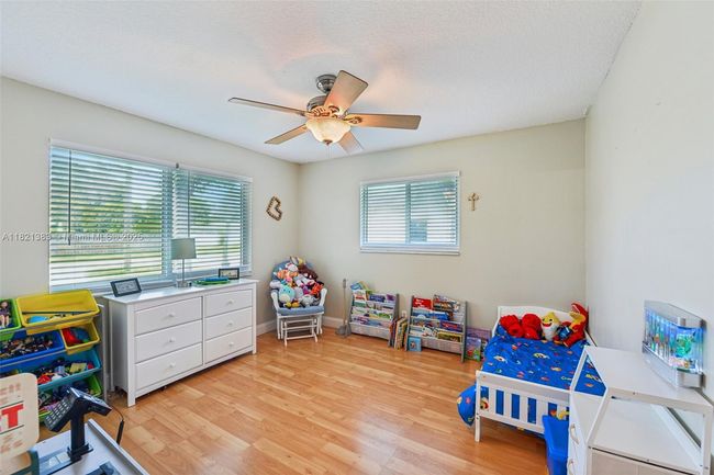 1321 Nw 75 Th Ter, House other with 3 bedrooms, 2 bathrooms and null parking in Plantation FL | Image 14
