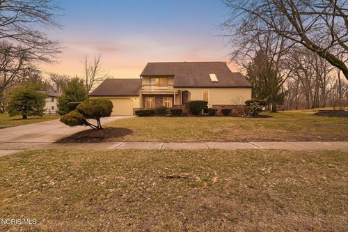 6927 Regents Park Blvd, Toledo, OH, 43617-1250 | Card Image