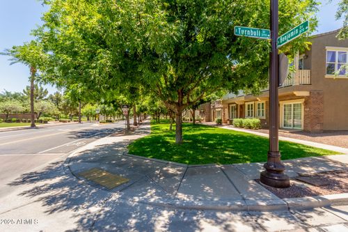 905 S Osborn Ln, Gilbert, AZ, 85296-1464 | Card Image
