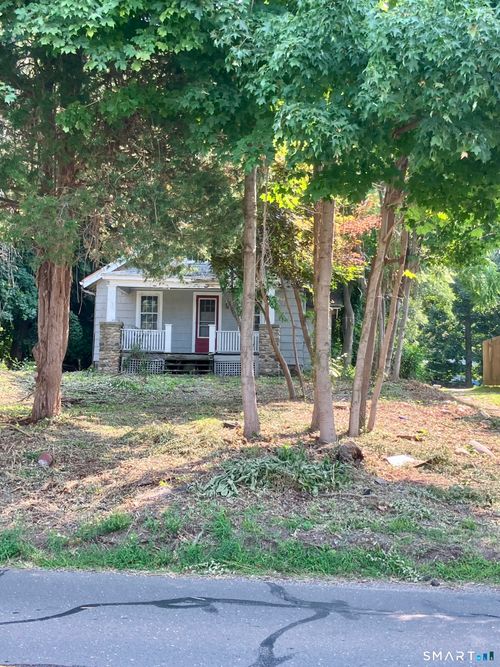 142 Wolfpit Ave, Norwalk, CT, 06851-3433 | Card Image
