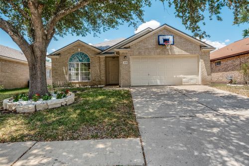 3704 Crownover St, Austin, TX, 78725-4704 | Card Image
