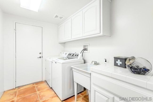 57388 Manzanita Dr, House other with 3 bedrooms, 3 bathrooms and 11 parking in Yucca Valley CA | Image 7
