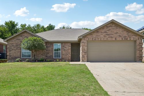 2214 Cancun Dr, Mansfield, TX, 76063-8548 | Card Image