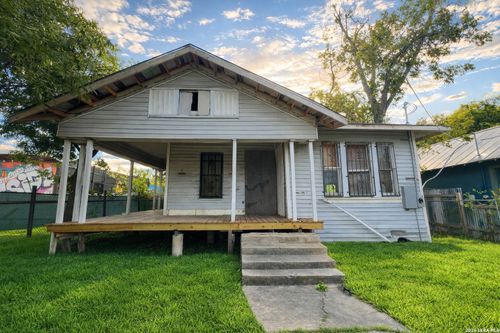 1322 Hays St, San Antonio, TX, 78202-2017 | Card Image
