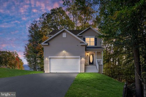 6136 Hobart Cir, KING GEORGE, VA, 22485-7159 | Card Image