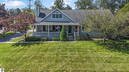 699 Harbor Dr, Manistee, MI, 49660-1659 | Card Image