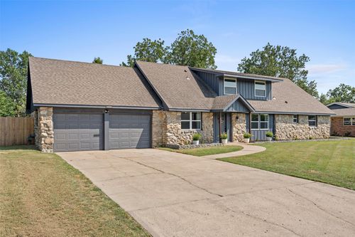 1032 Grandview Rd, Bartlesville, OK, 74006-5001 | Card Image