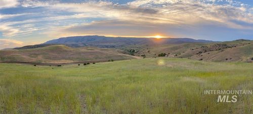 11000 Grassy Ridge Ln, Sweet, ID, 83670-5099 | Card Image