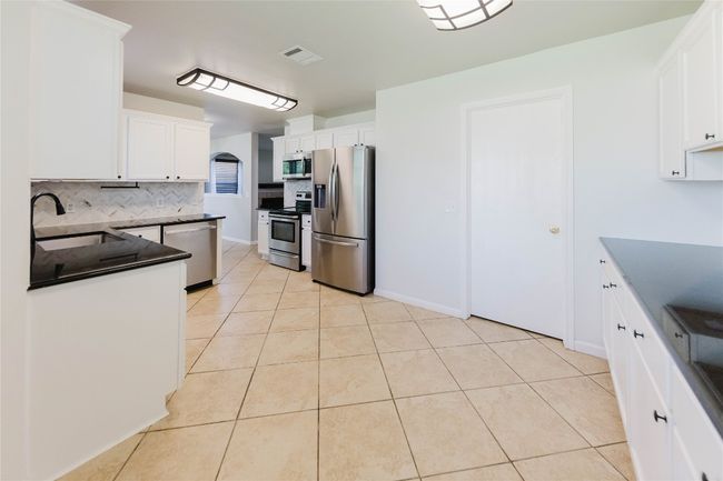 115 Hummingbird Ct, House other with 4 bedrooms, 3 bathrooms and 4 parking in Cedar Creek TX | Image 11