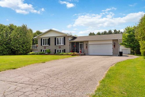 4022 Indian Creek Rd, Hammond, ON, K0A2A0 | Card Image