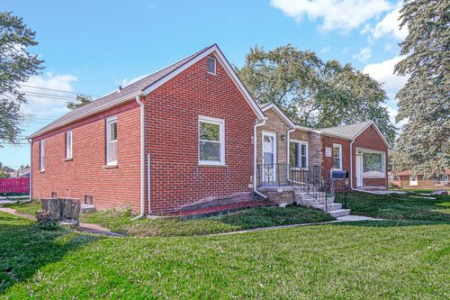 642 N Cline Ave, Griffith, IN, 46319-2133 | Card Image