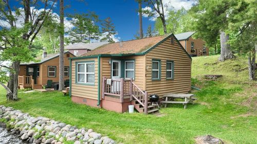 unit-2-9692 Island City Point Rd, Minocqua, WI, 54548-8762 | Card Image