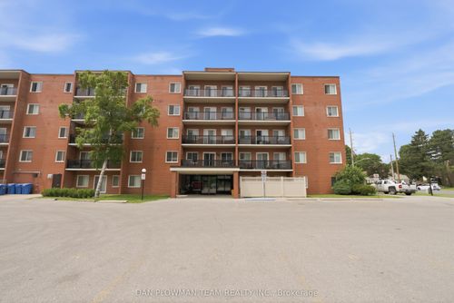 204-131 Taunton Rd E, Oshawa, ON, L1G3T8 | Card Image