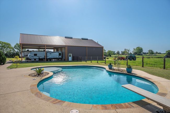 4152 Van Zandt County Road 4301, Home with 3 bedrooms, 3 bathrooms and null parking in Ben Wheeler TX | Image 38