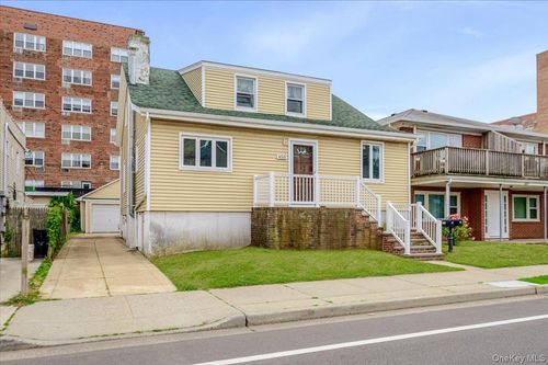 450 E Broadway, Long Beach, NY, 11561-4416 | Card Image