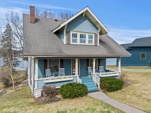 1515 3rd Ave, Cumberland, WI, 54829-9192 | Card Image