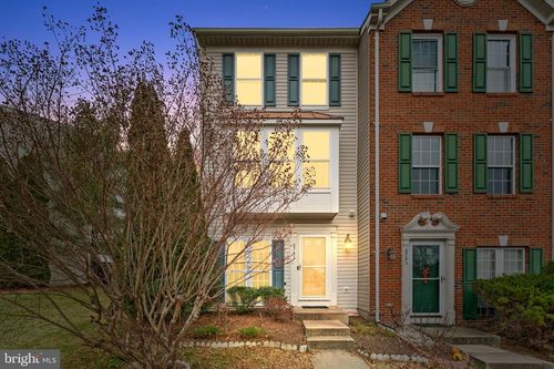 6741 Stone Maple Ter, CENTREVILLE, VA, 20121-5750 | Card Image