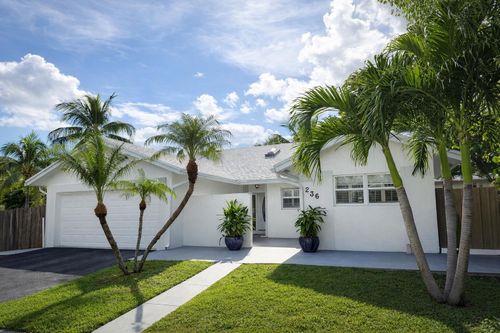 236 Se 9th St, Dania Beach, FL, 33004-4439 | Card Image