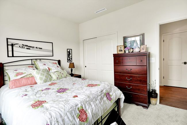 Another view of the guest bedroom | Image 18