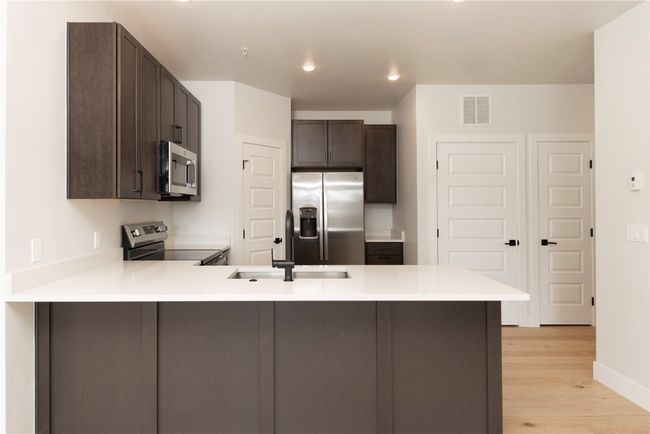 105 - 35 Argentine Ct, Condo with 2 bedrooms, 2 bathrooms and null parking in KEYSTONE CO | Image 29