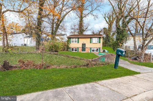 6604 Valley Park Rd, CAPITOL HEIGHTS, MD, 20743-2568 | Card Image