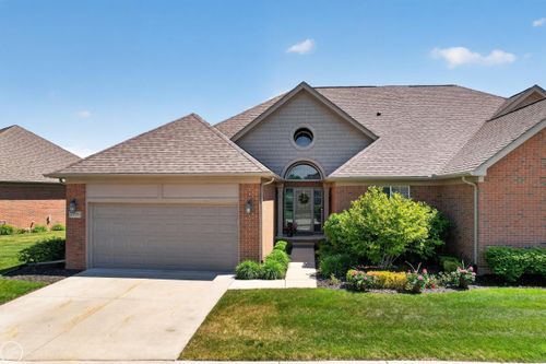 33751 Au Sable Dr, Chesterfield, MI, 48047-4387 | Card Image
