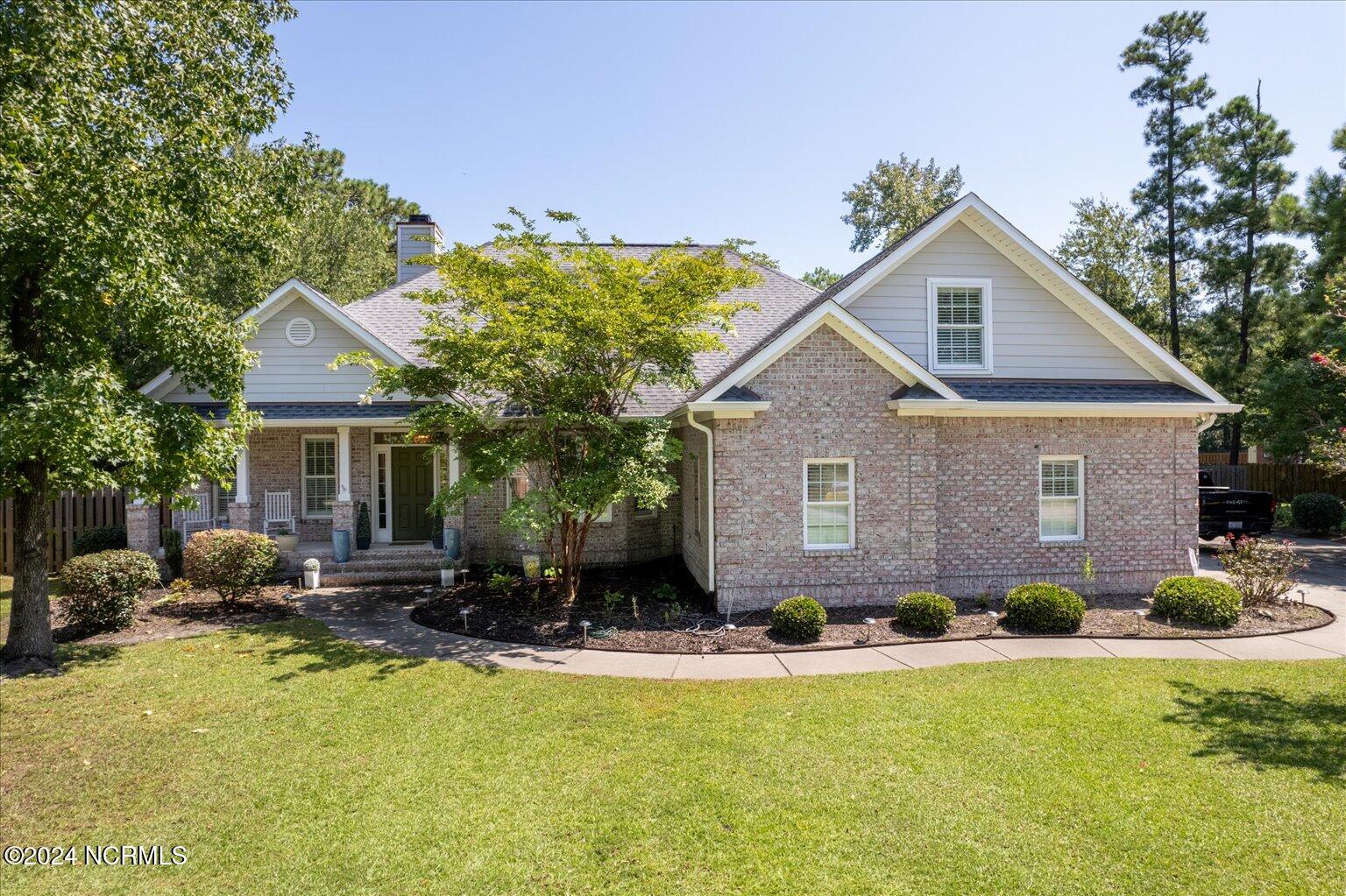 Daphine Dr, Wilmington, NC 28409