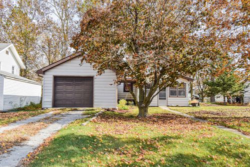 112 N Madison St, Sibley, IL, 61773-9597 | Card Image