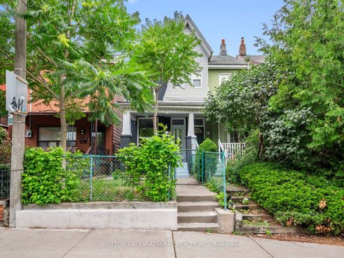 398 Crawford St, Toronto, ON, M6J2V9 | Card Image