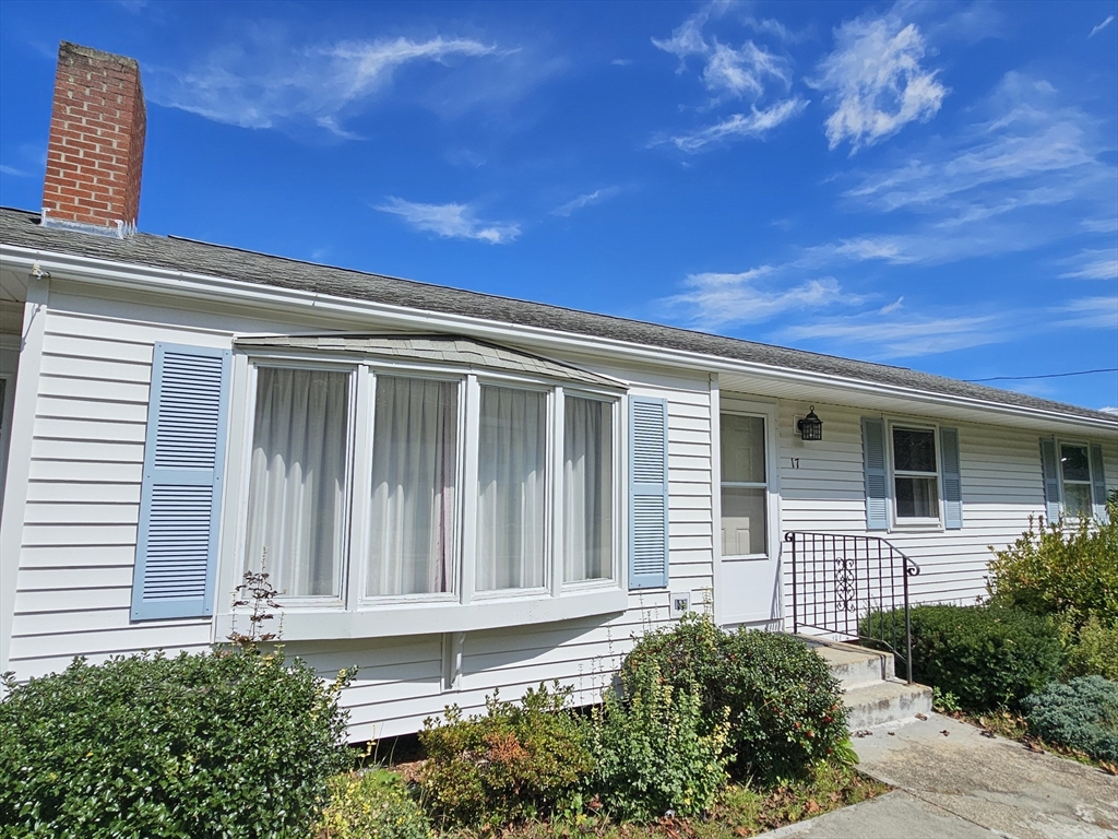Murray Ave, Auburn, MA 01501