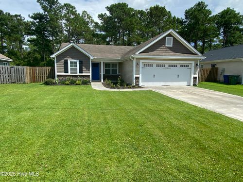 404 Ridgeway Dr, Sneads Ferry, NC, 28460-7613 | Card Image