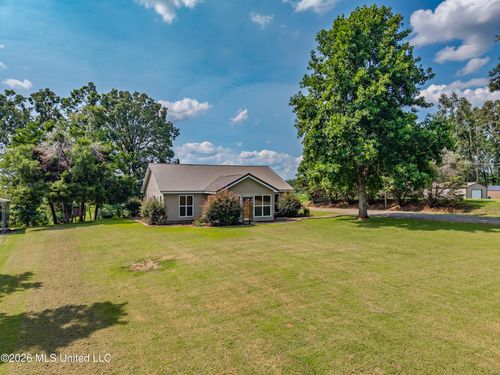 556 Chickasaw Rd, Pope, MS, 38658-2735 | Card Image