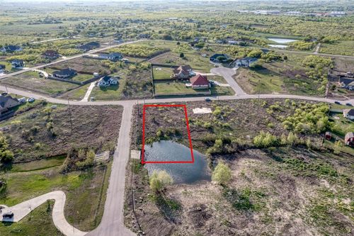 350 E Ridge Ln, Niederwald, TX, 78640-2323 | Card Image